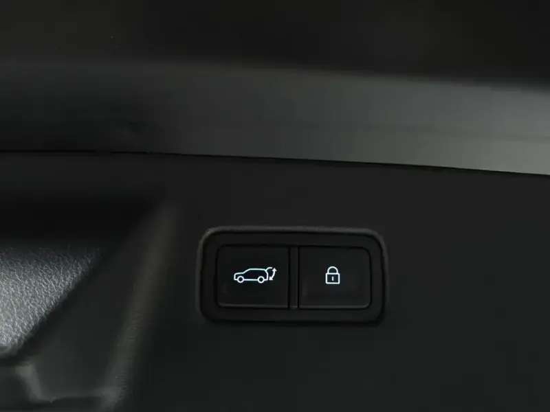 2024 Hyundai Santa Fe с пробегом 21 914 км