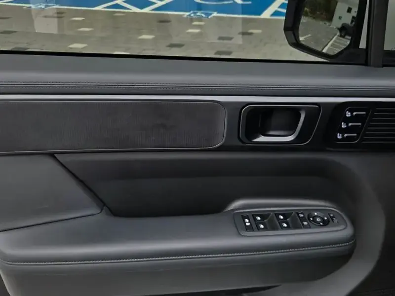 2024 Hyundai Santa Fe с пробегом 33 590 км