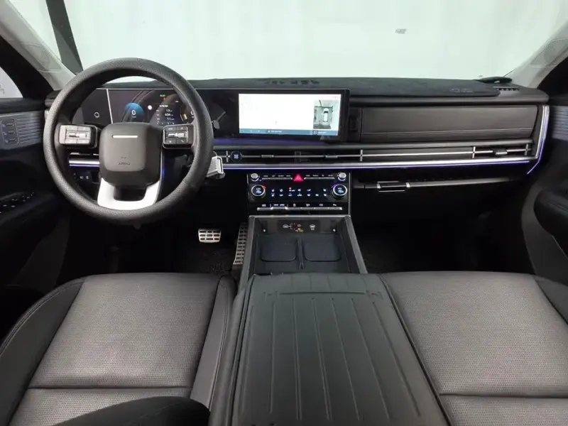 2025 Hyundai Santa Fe с пробегом 16 240 км