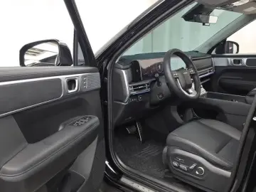 2025 Hyundai Santa Fe с пробегом 16 240 км