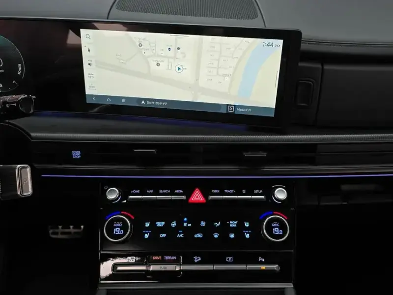 2026 Hyundai Santa Fe с пробегом 5 464 км