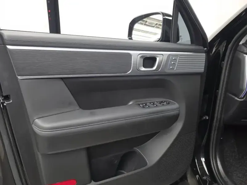 2025 Hyundai Santa Fe с пробегом 16 240 км