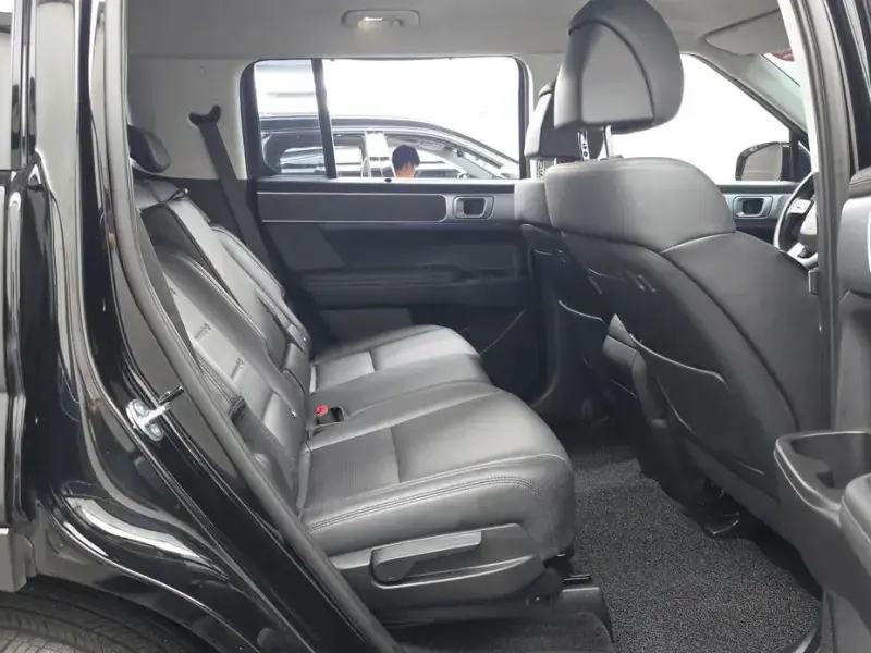 2025 Hyundai Santa Fe с пробегом 16 240 км