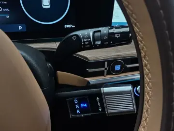 2025 Hyundai Santa Fe с пробегом 8 987 км