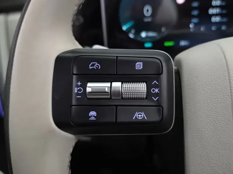 2024 Hyundai Santa Fe с пробегом 33 856 км
