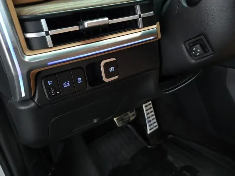 2024 Hyundai Santa Fe с пробегом 26 543 км