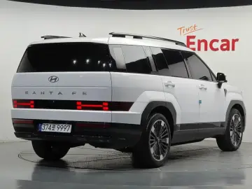 2025 Hyundai Santa Fe с пробегом 20 146 км