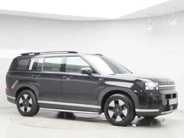 2025 Hyundai Santa Fe с пробегом 8 980 км