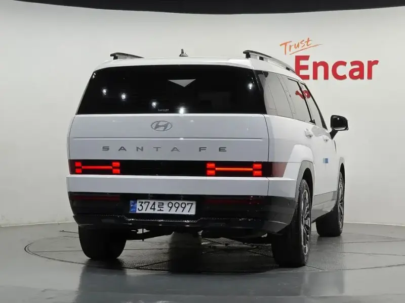 2025 Hyundai Santa Fe с пробегом 20 146 км