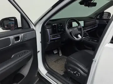 2025 Hyundai Santa Fe с пробегом 20 146 км