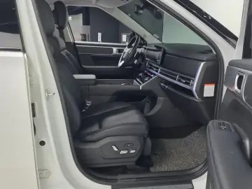 2025 Hyundai Santa Fe с пробегом 20 146 км