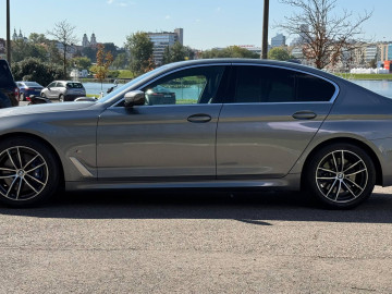2022 BMW 5 серии с пробегом 58 054 км