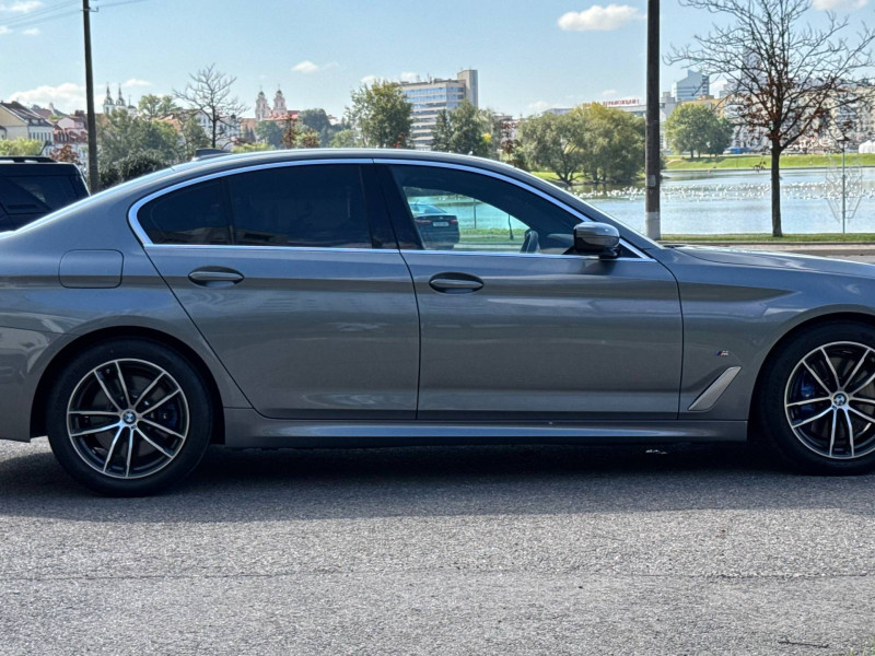 2022 BMW 5 серии с пробегом 58 054 км