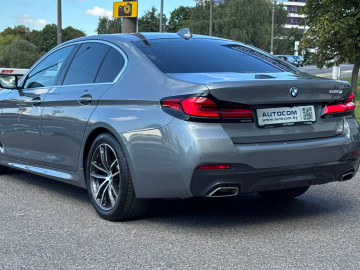 2022 BMW 5 серии с пробегом 58 054 км