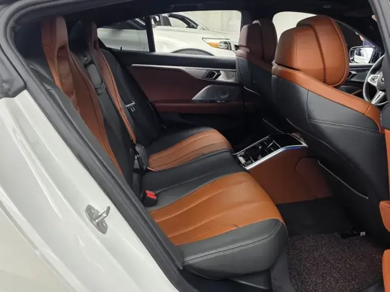 2024 BMW 8 серии с пробегом 38 763 км