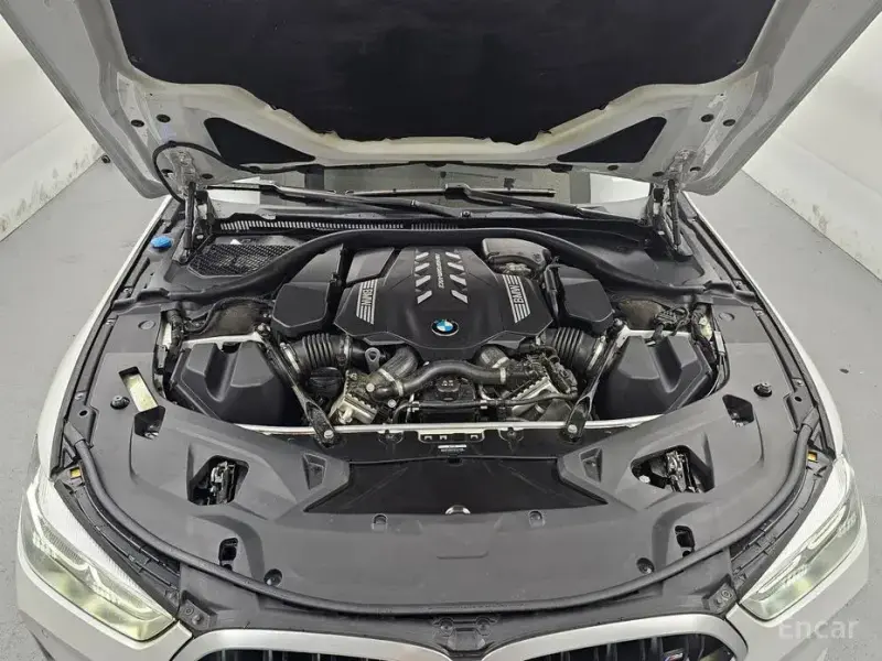 2023 BMW 8 серии с пробегом 62 675 км