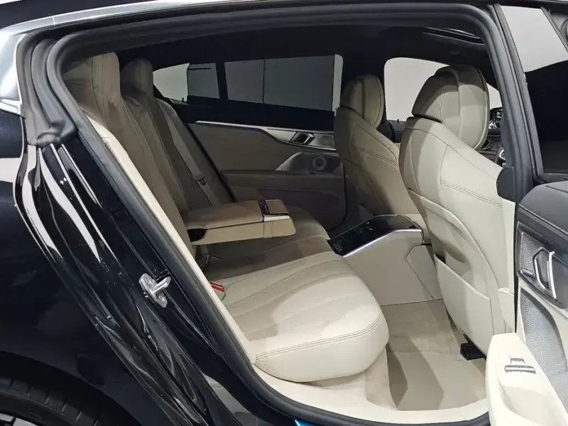 2024 BMW 8 серии с пробегом 10 528 км
