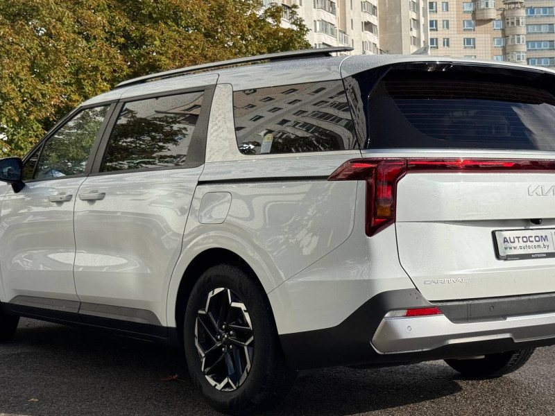 2024 Kia Carnival с пробегом 22 801 км