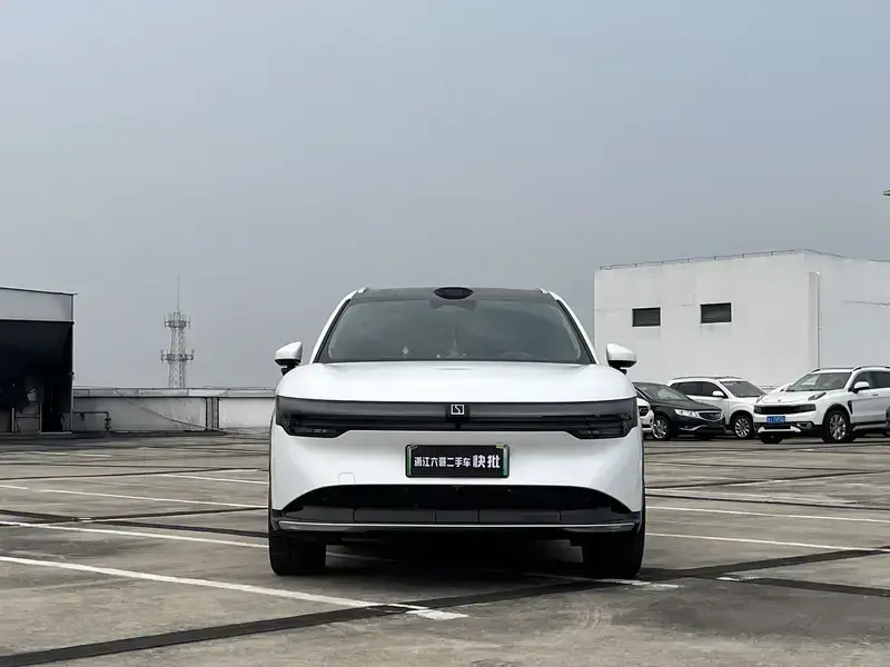 2025 Zeekr 7X с пробегом 55 600 км