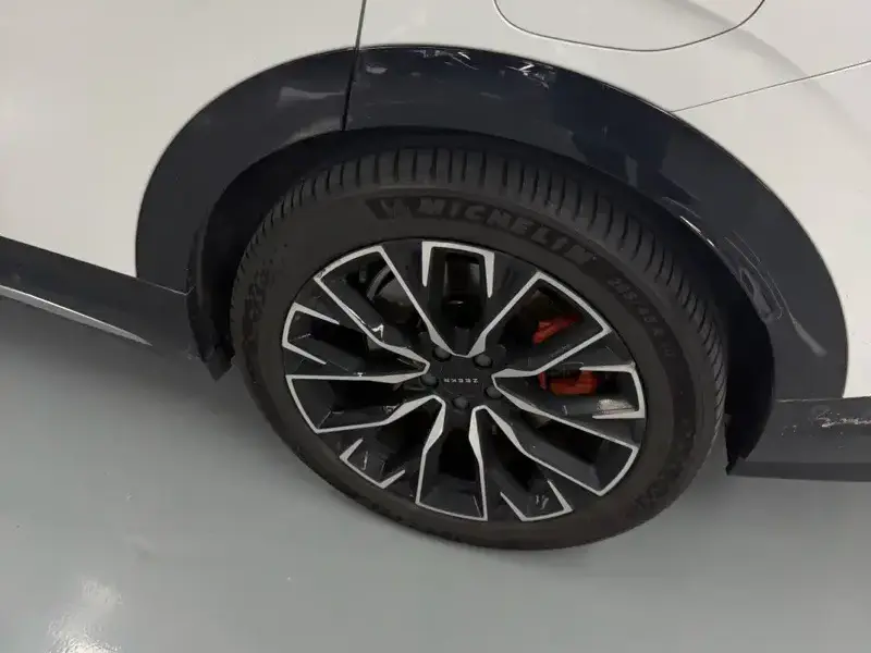 2025 Zeekr 7X с пробегом 33 000 км