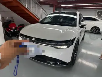 2025 Zeekr 7X с пробегом 33 000 км