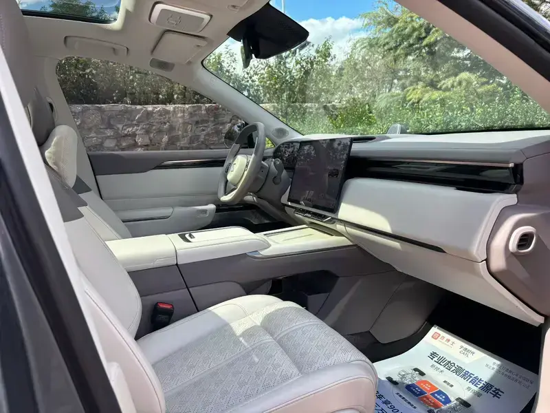 2025 Zeekr 7X с пробегом 48 000 км