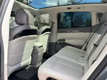 2025 Zeekr 7X с пробегом 48 000 км
