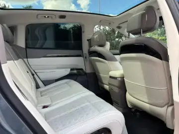 2025 Zeekr 7X с пробегом 48 000 км