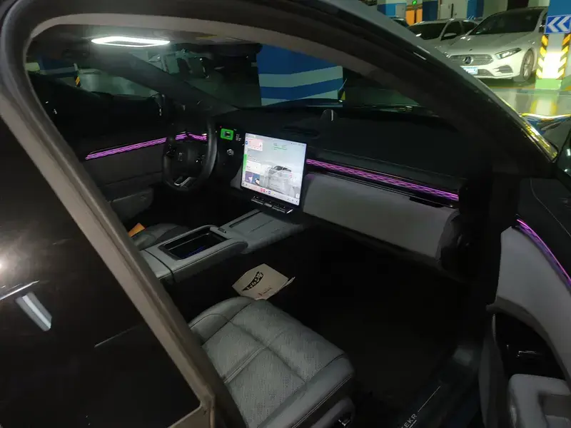 2025 Zeekr 7X с пробегом 41 400 км