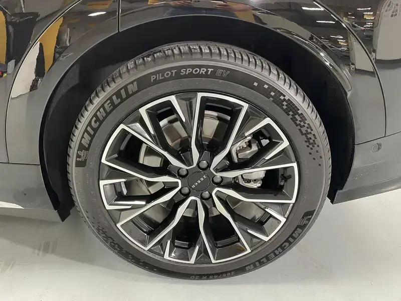 2025 Zeekr 7X с пробегом 58 100 км