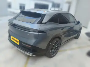 2025 Zeekr 7X с пробегом 43 400 км