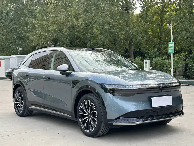 2025 Zeekr 7X с пробегом 28 000 км