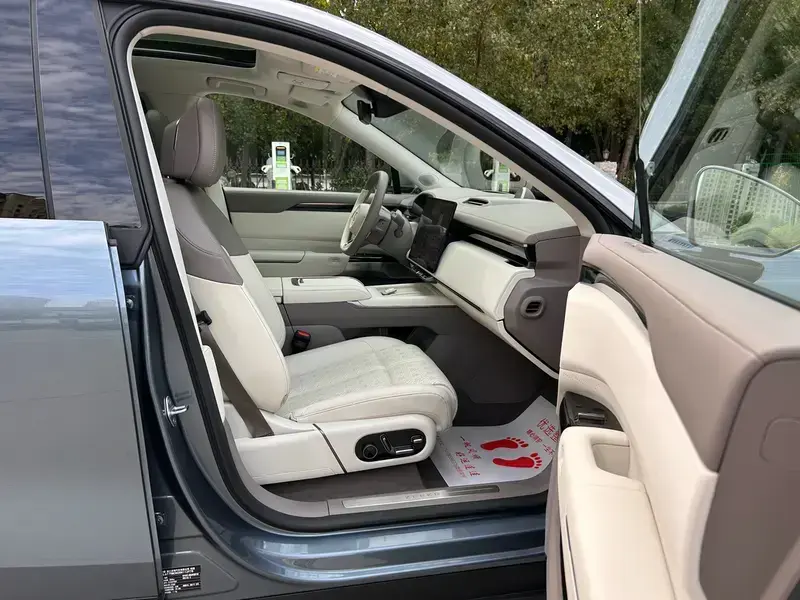 2025 Zeekr 7X с пробегом 28 000 км