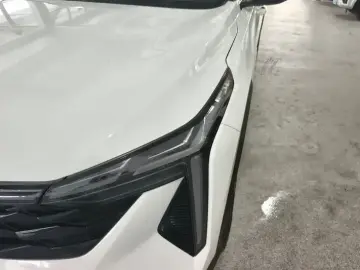 2023 Geely Atlas Pro с пробегом 18 000 км