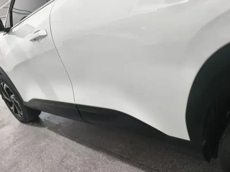 2023 Geely Atlas Pro с пробегом 18 000 км