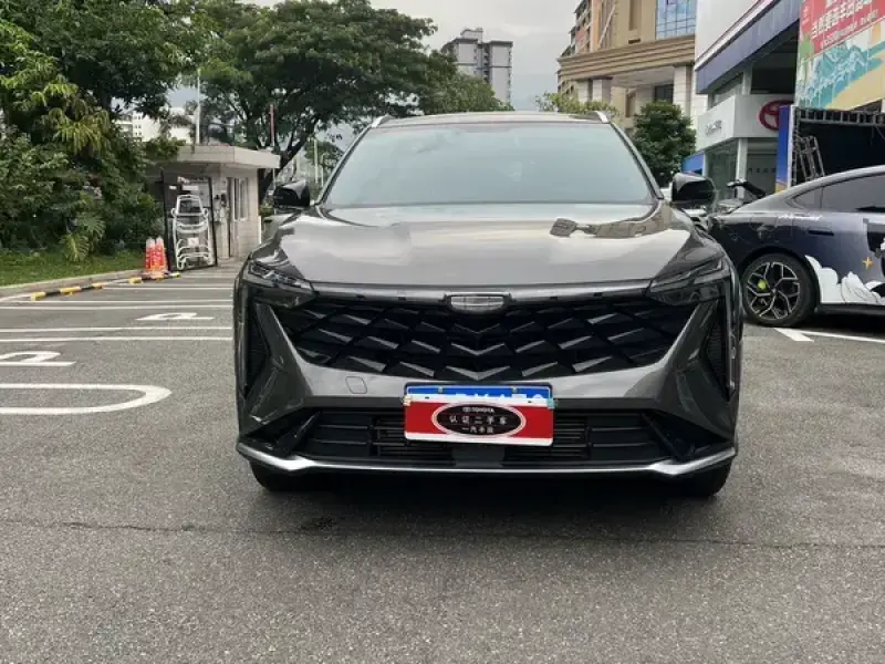 2023 Geely Atlas Pro с пробегом 17 500 км