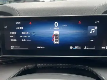 2023 Geely Atlas Pro с пробегом 17 500 км