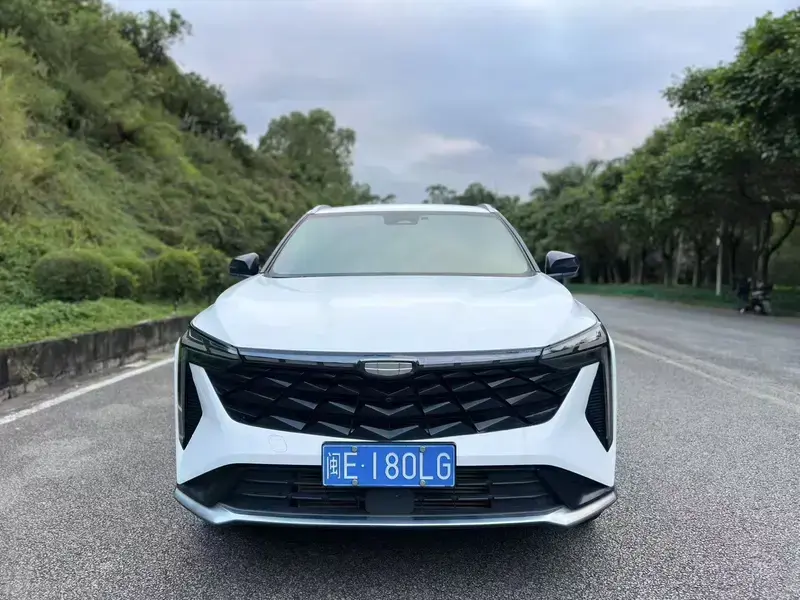 2024 Geely Atlas Pro с пробегом 68 000 км