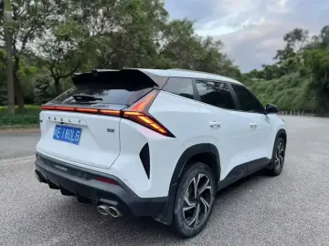2024 Geely Atlas Pro с пробегом 68 000 км