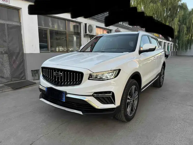 2022 Geely Atlas Pro с пробегом 40 000 км