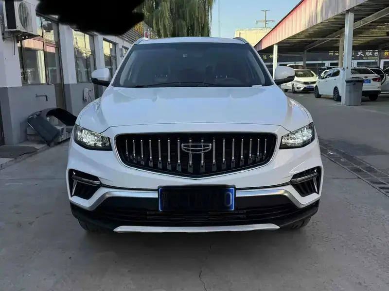 2022 Geely Atlas Pro с пробегом 40 000 км