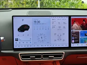 2024 Li Auto (Lixiang) L6 с пробегом 35 000 км