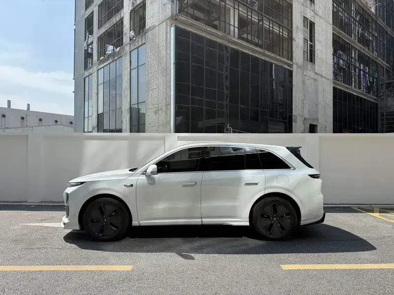 2024 Li Auto (Lixiang) L6 с пробегом 45 000 км