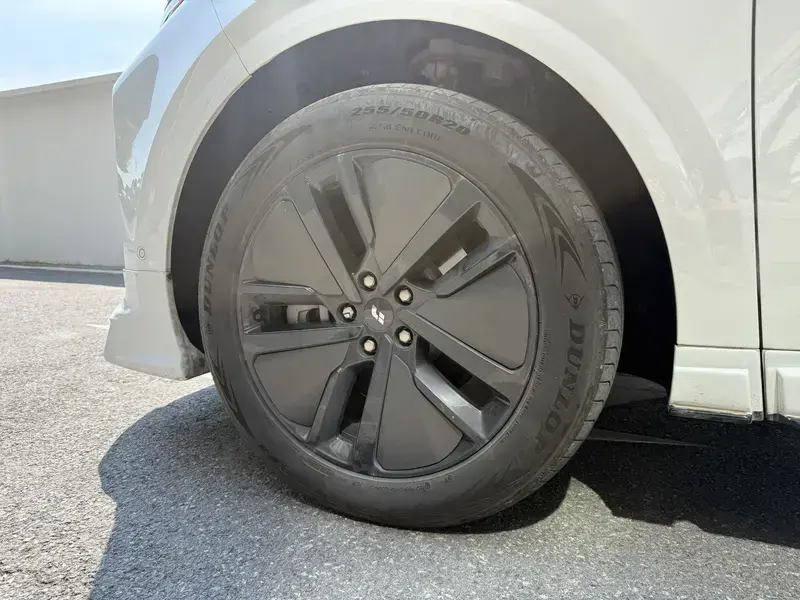 2024 Li Auto (Lixiang) L6 с пробегом 45 000 км