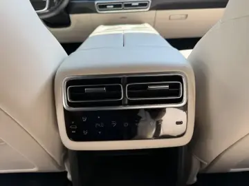 2024 Li Auto (Lixiang) L6 с пробегом 45 000 км