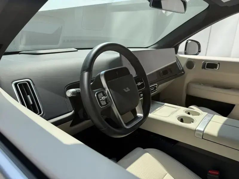 2024 Li Auto (Lixiang) L6 с пробегом 45 000 км