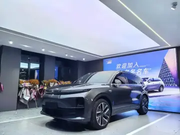 Li Auto (Lixiang) L6