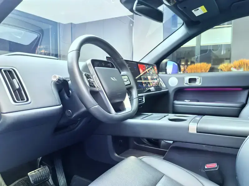 2024 Li Auto (Lixiang) L6 с пробегом 55 000 км
