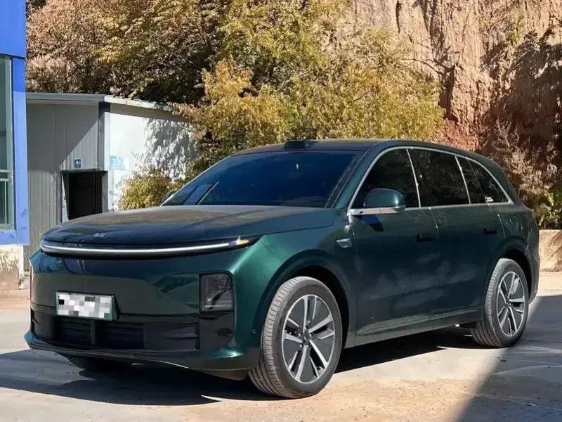 2024 Li Auto (Lixiang) L6 с пробегом 22 000 км