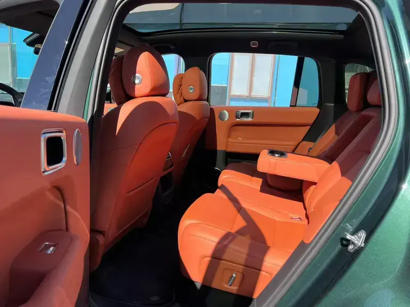2024 Li Auto (Lixiang) L6 с пробегом 22 000 км
